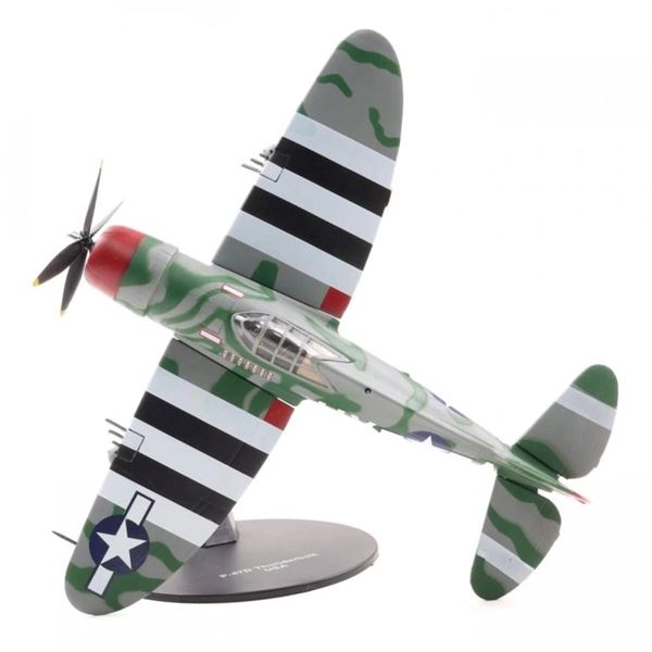 Model P-47D Thunderbolt USAAF RAF Boxted 1944 1:72