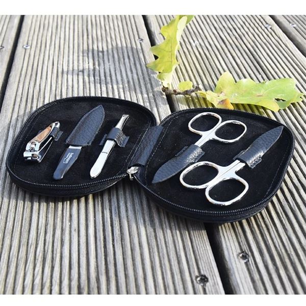 Manicure set PREMIUM LINE Wings black