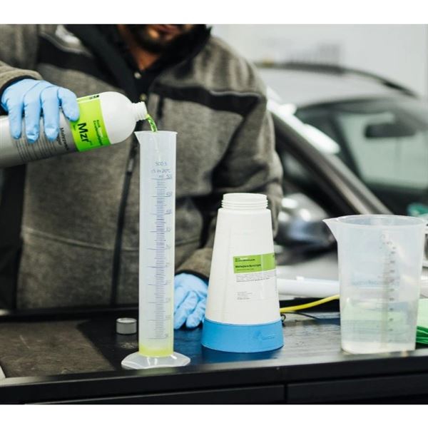 KOCH Čistič kůže, textílie a plastů Mehrzweckreiniger 1l