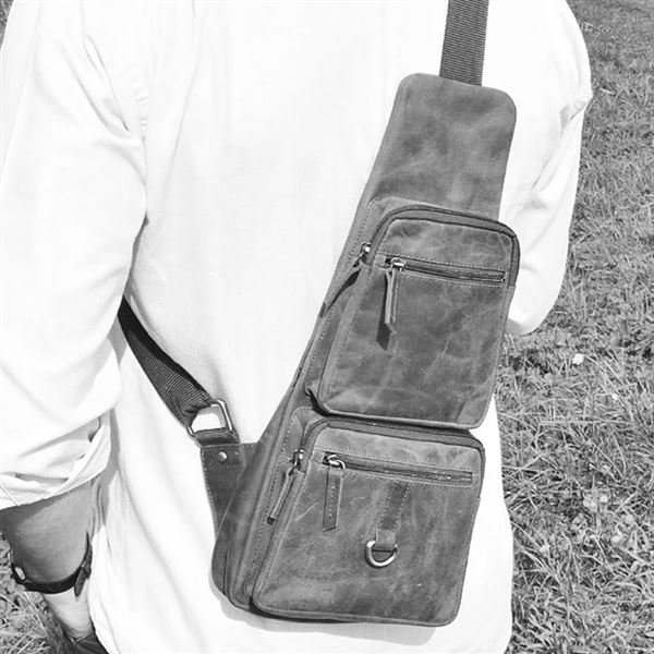 Kožený crossbag Federico "Křídla" černý