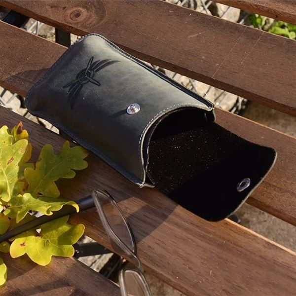 Kožené pouzdro na brýle Křídla modrošedé