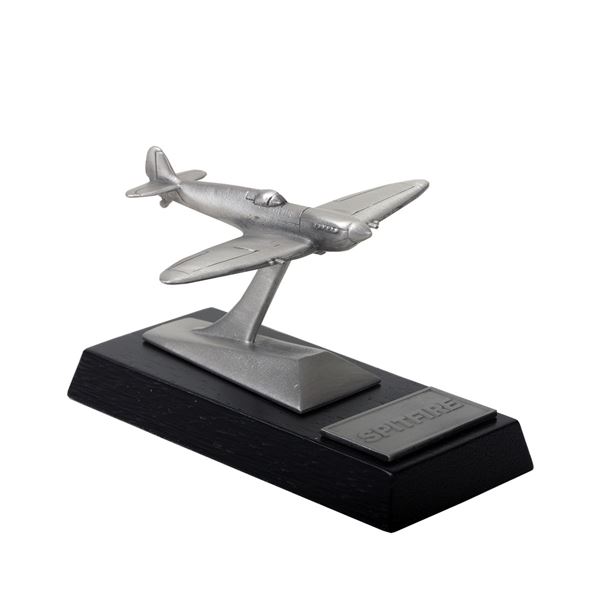 Deskový model Spitfire
