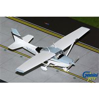 Model Cessna 172M Skyhawk 1:72