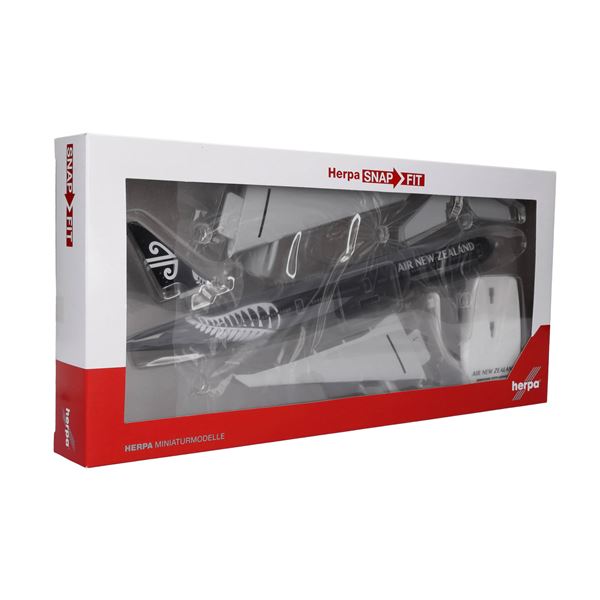 Model B777 Air New Zealand "All Black" 1:200