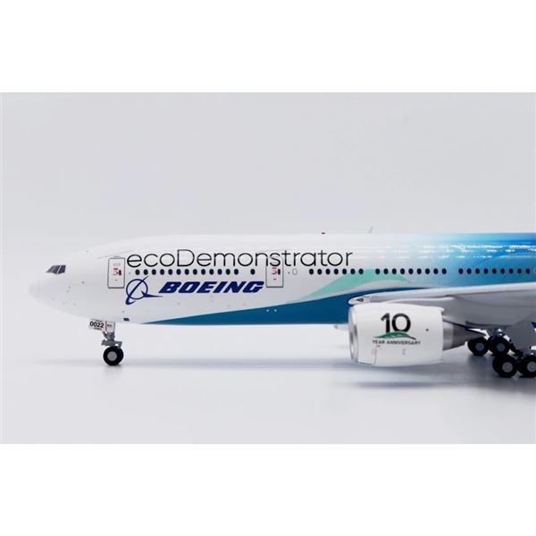 Model B777 Boeing Aicraft "ecoDemonstrator" 1:200