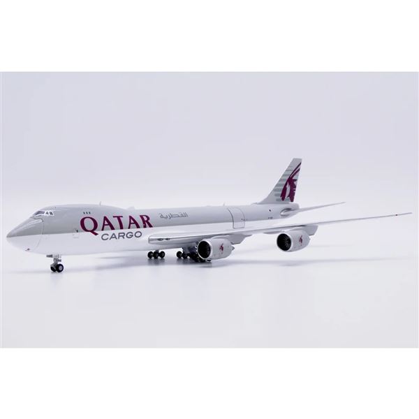 Model B747-8F Qatar Airways Cargo Interactive 1:400