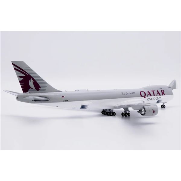 Model B747-8F Qatar Airways Cargo Interactive 1:400