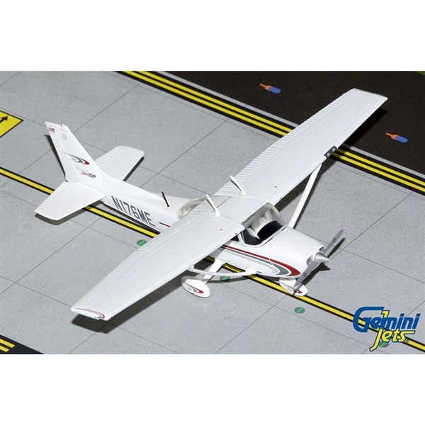 Model Cessna 172 Sporty