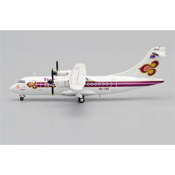 Model ATR 42 Thai Airways 1:400