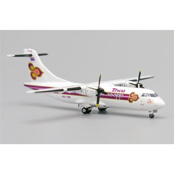 Model ATR 42 Thai Airways 1:400