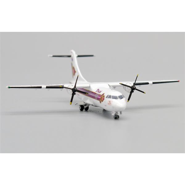 Model ATR 42 Thai Airways 1:400