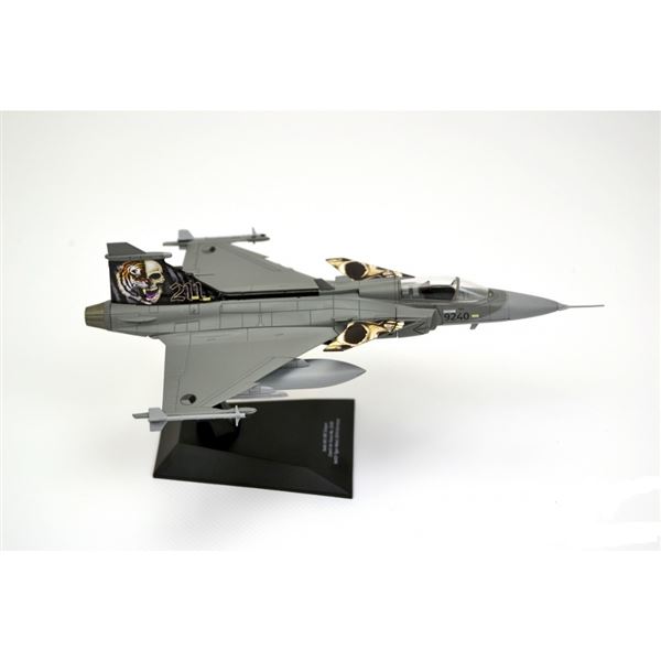 Model JAS-39C Gripen CAF, plk. GYRO 1:72