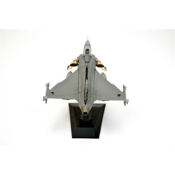 Model JAS-39C Gripen CAF, plk. GYRO 1:72