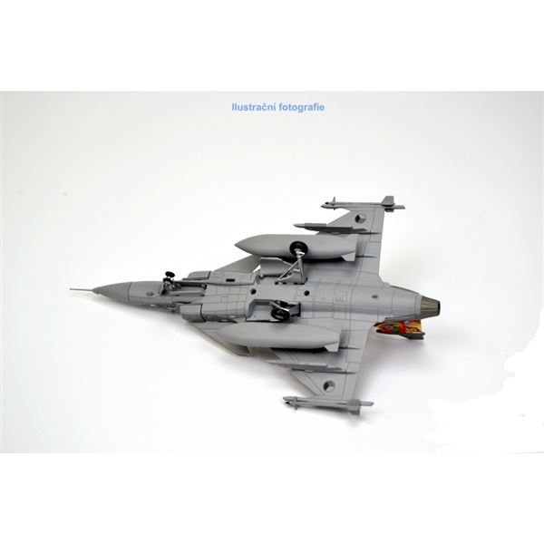 Model JAS-39C Gripen CAF, plk. GYRO 1:72