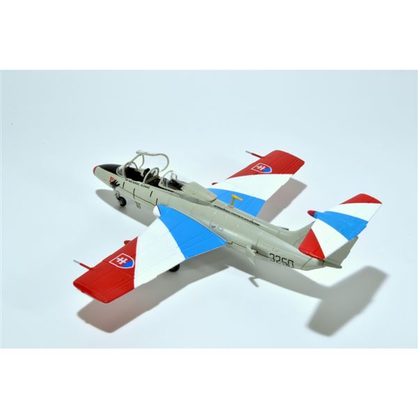 Model L-29 Delfín No. 3250 Slovak Air Force 1:72