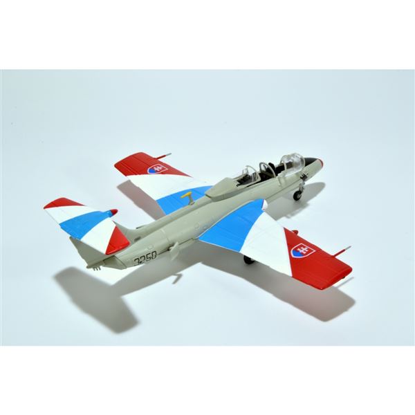 Model L-29 Delfín No. 3250 Slovak Air Force 1:72