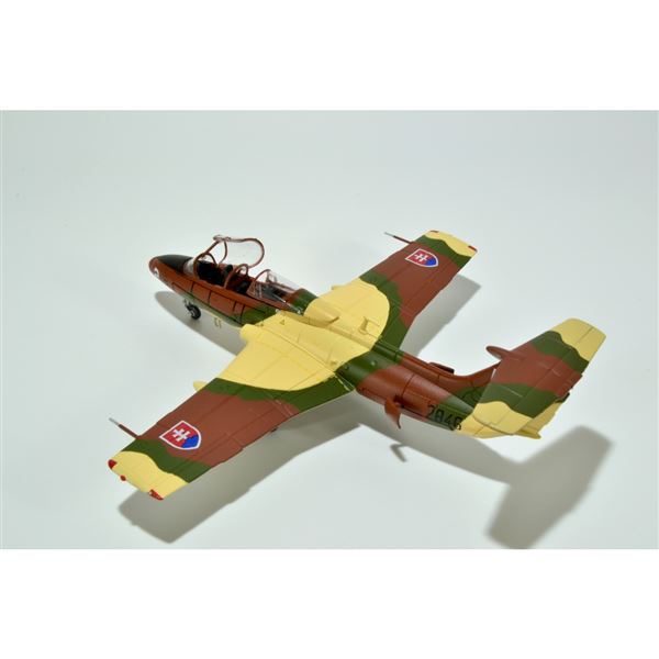Model L-29 Delfin No. 2846 Slovak Air Force 1:72