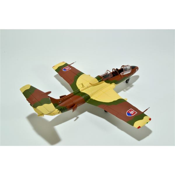 Model L-29 Delfin No. 2846 Slovak Air Force 1:72