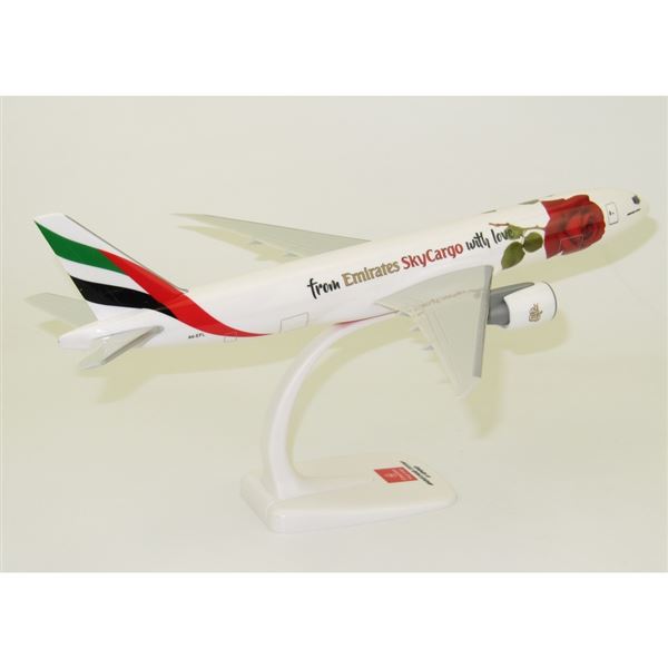 Model B777 Emirates Cargo "Red Rose" 1:200 