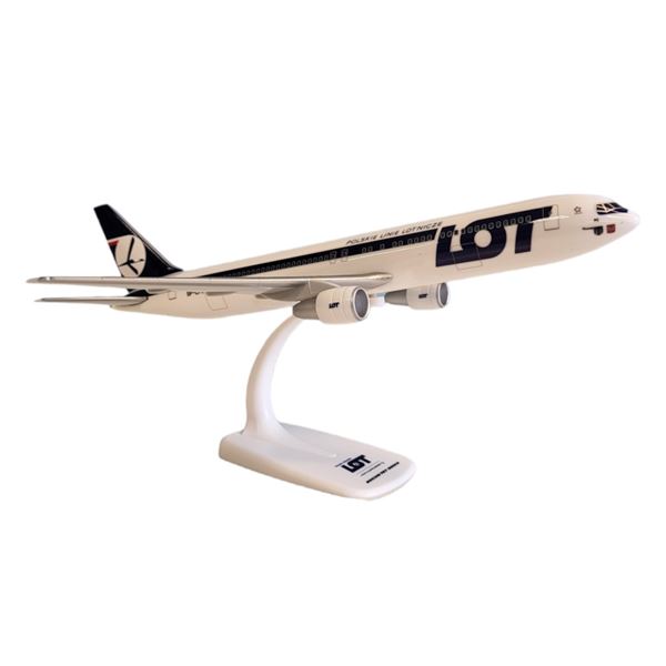 Model B767 LOT Polish Airlines "Poznaň" 1:200 