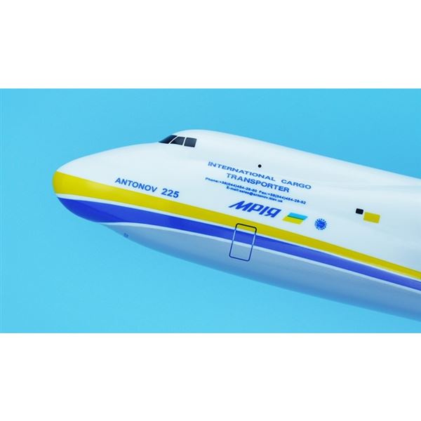 Model An-225 Antonov Design Bureau 2009 1:200