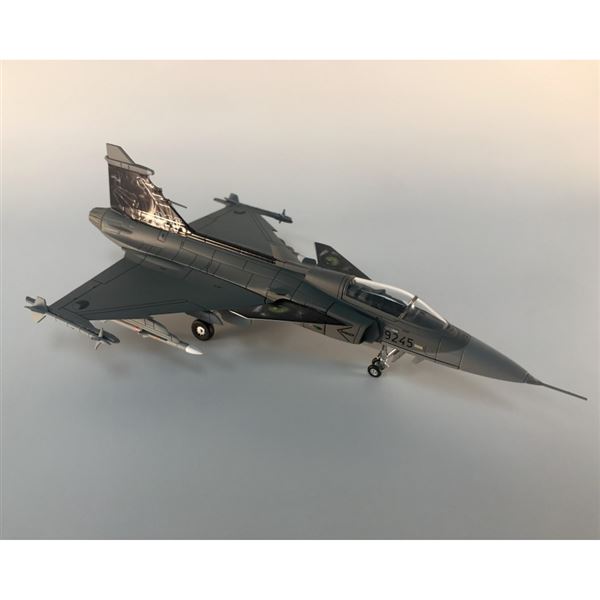 Model Saab JAS-39C Gripen CAF Signature 1:72