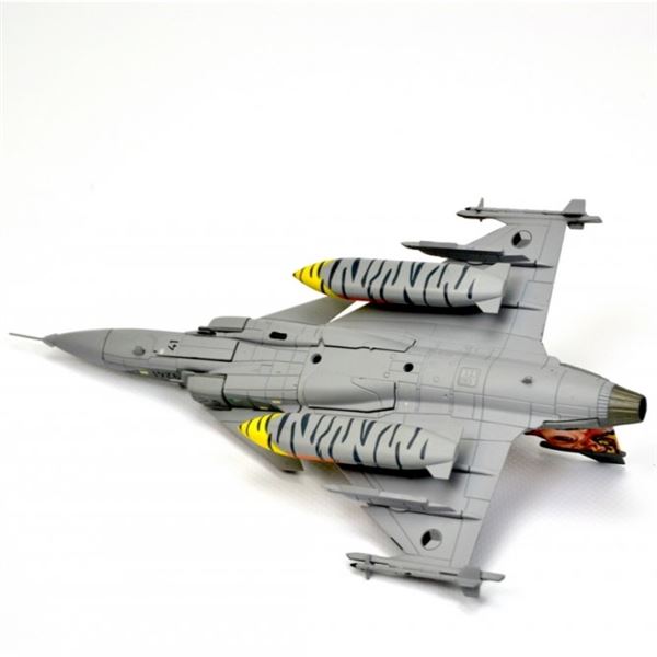 Model Saab JAS-39C Gripen CAF Nr. 9241 1:72