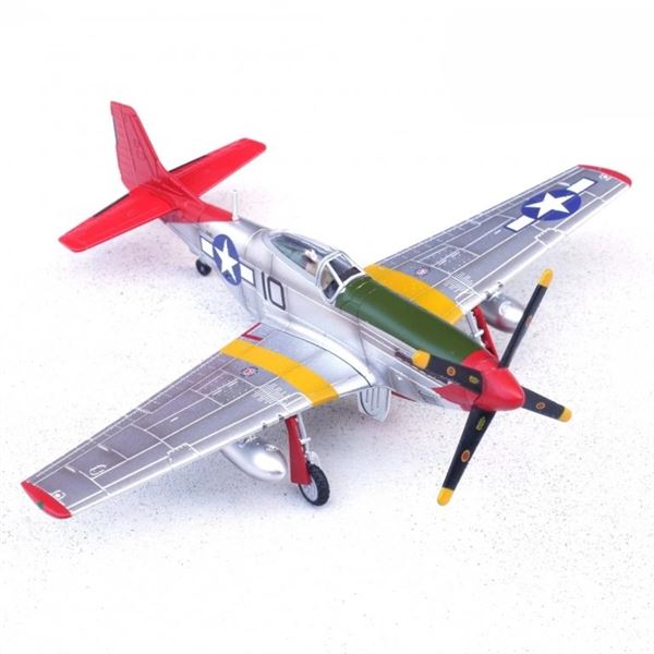 Model P-51D Mustang USAAF 332nd FG, R. Williams, 1944 1:72