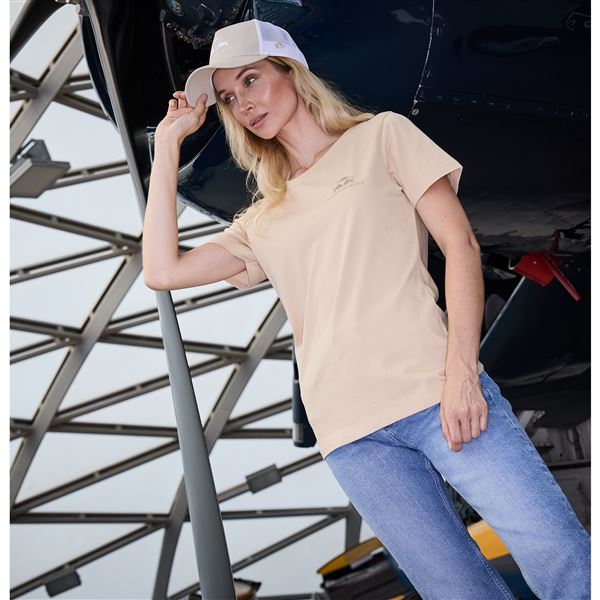 RED BULL New Era Core Trucker Cap beige-sand