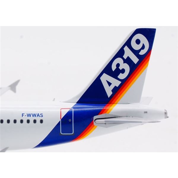 Model A319-114 Airbus Industries 1990s 1:200